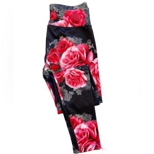 No Boundaries Juniors' Sueded Skinny Fit Pink Rose Floral. M70